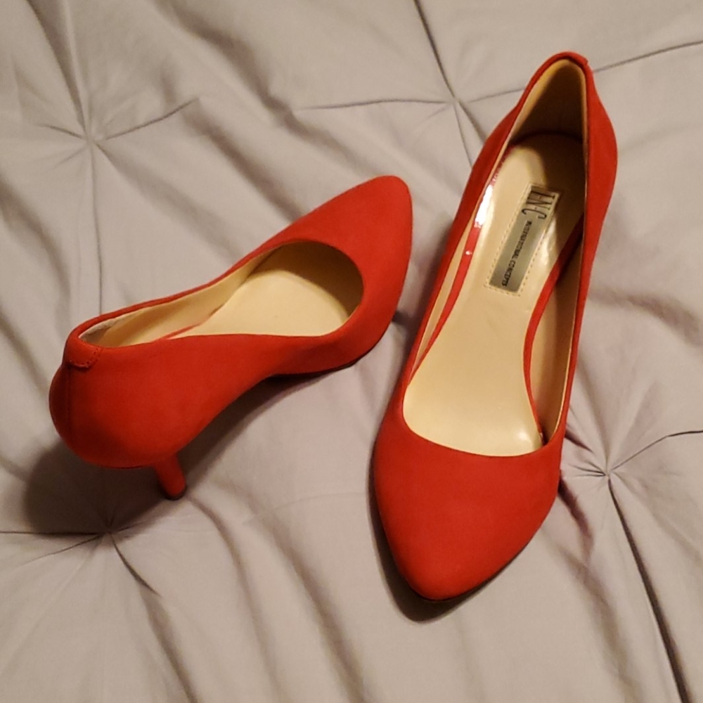 Red Red Red Heels 👠